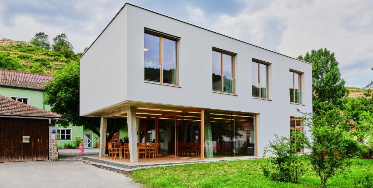 Ferienwohnung Am Weingut Eisenbock Strass  Exteriör bild