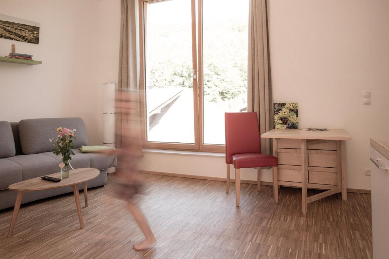 Ferienwohnung Am Weingut Eisenbock Strass  Exteriör bild