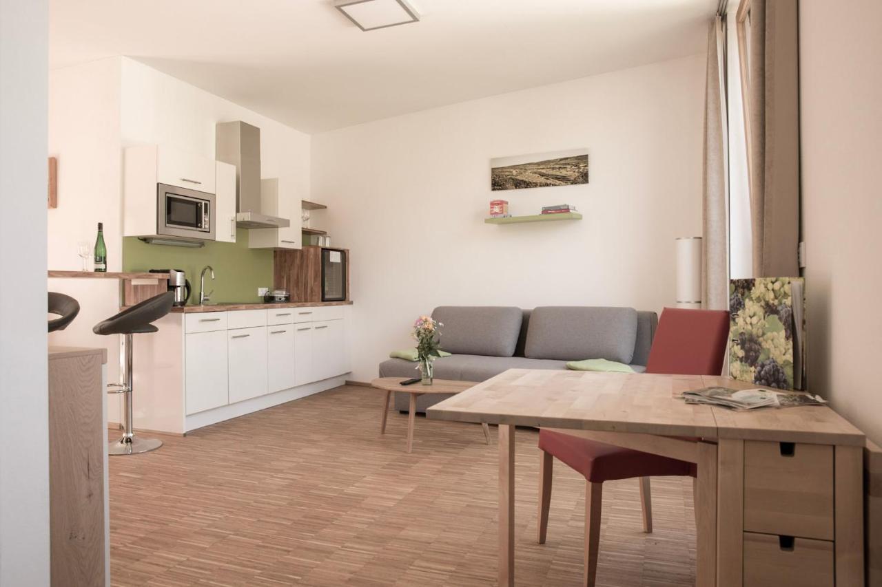 Ferienwohnung Am Weingut Eisenbock Strass  Exteriör bild