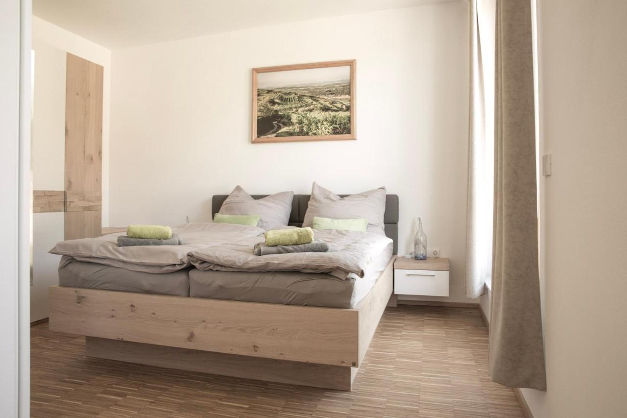 Ferienwohnung Am Weingut Eisenbock Strass  Exteriör bild