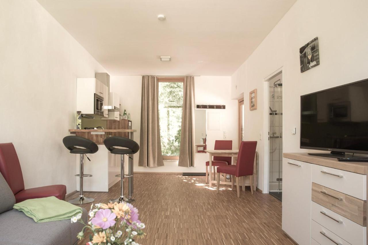 Ferienwohnung Am Weingut Eisenbock Strass  Exteriör bild