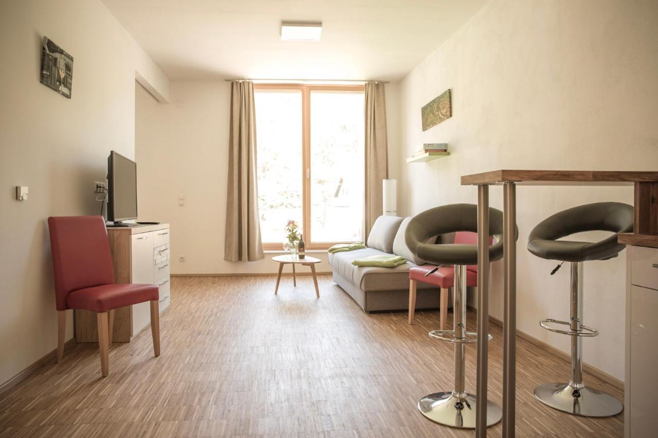 Ferienwohnung Am Weingut Eisenbock Strass  Exteriör bild